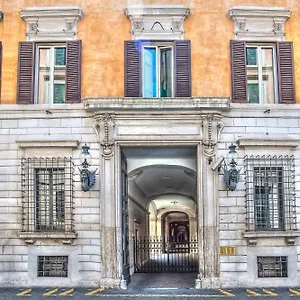 Trevi Рим