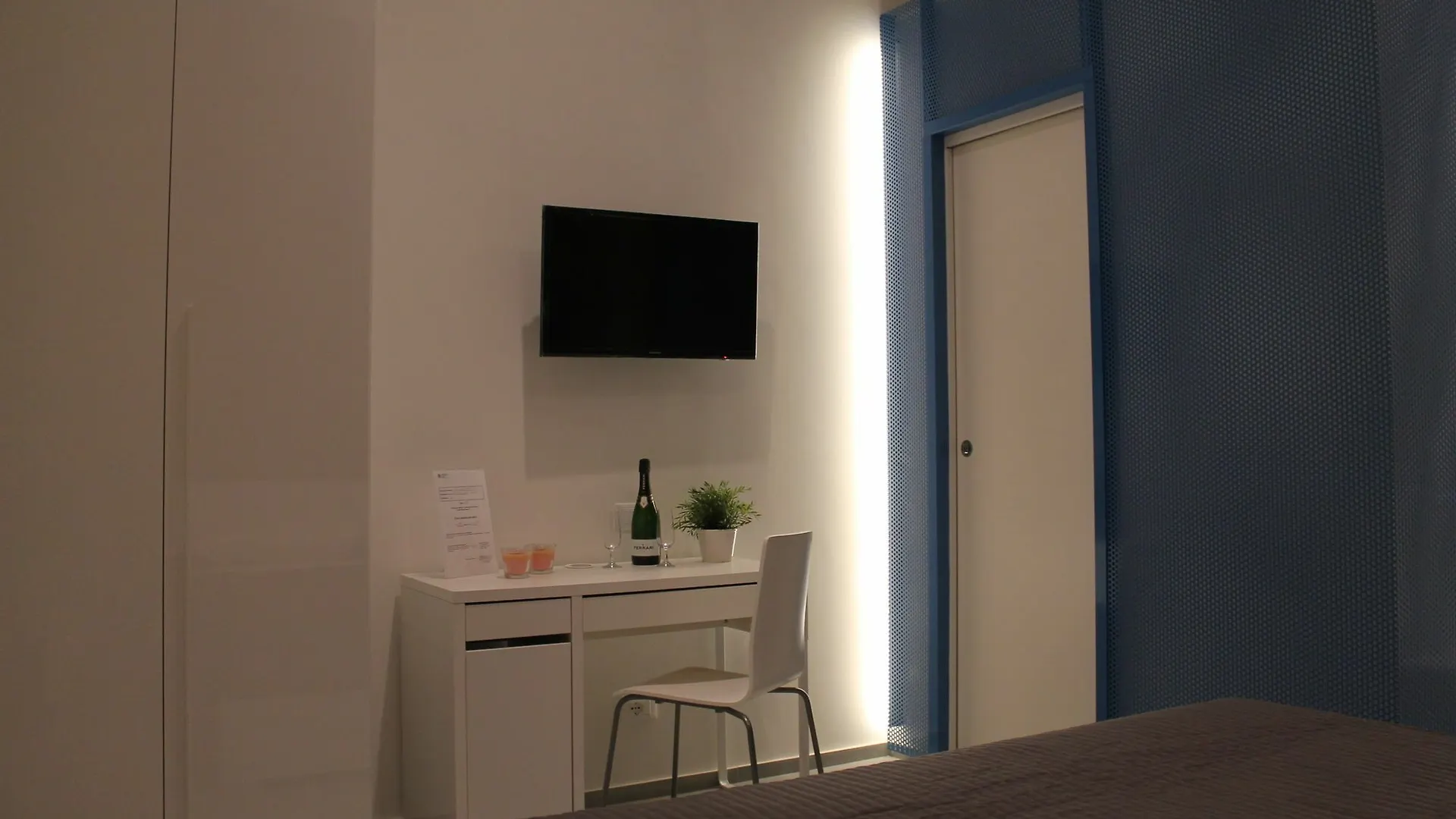 B&B Girovagando 3*, Рим Италия