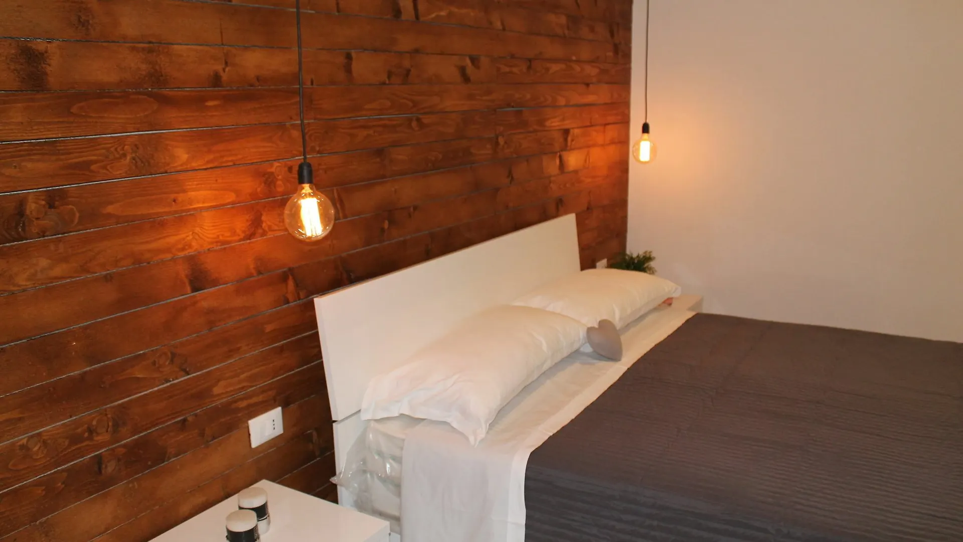 B&B Girovagando Bed & Breakfast